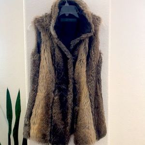Zara faux fur sleeveless jacket